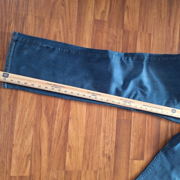 😀LuckyBrand 363 Men's Size 34×32 Denim Blue Jeans. - Picture 5 of 7